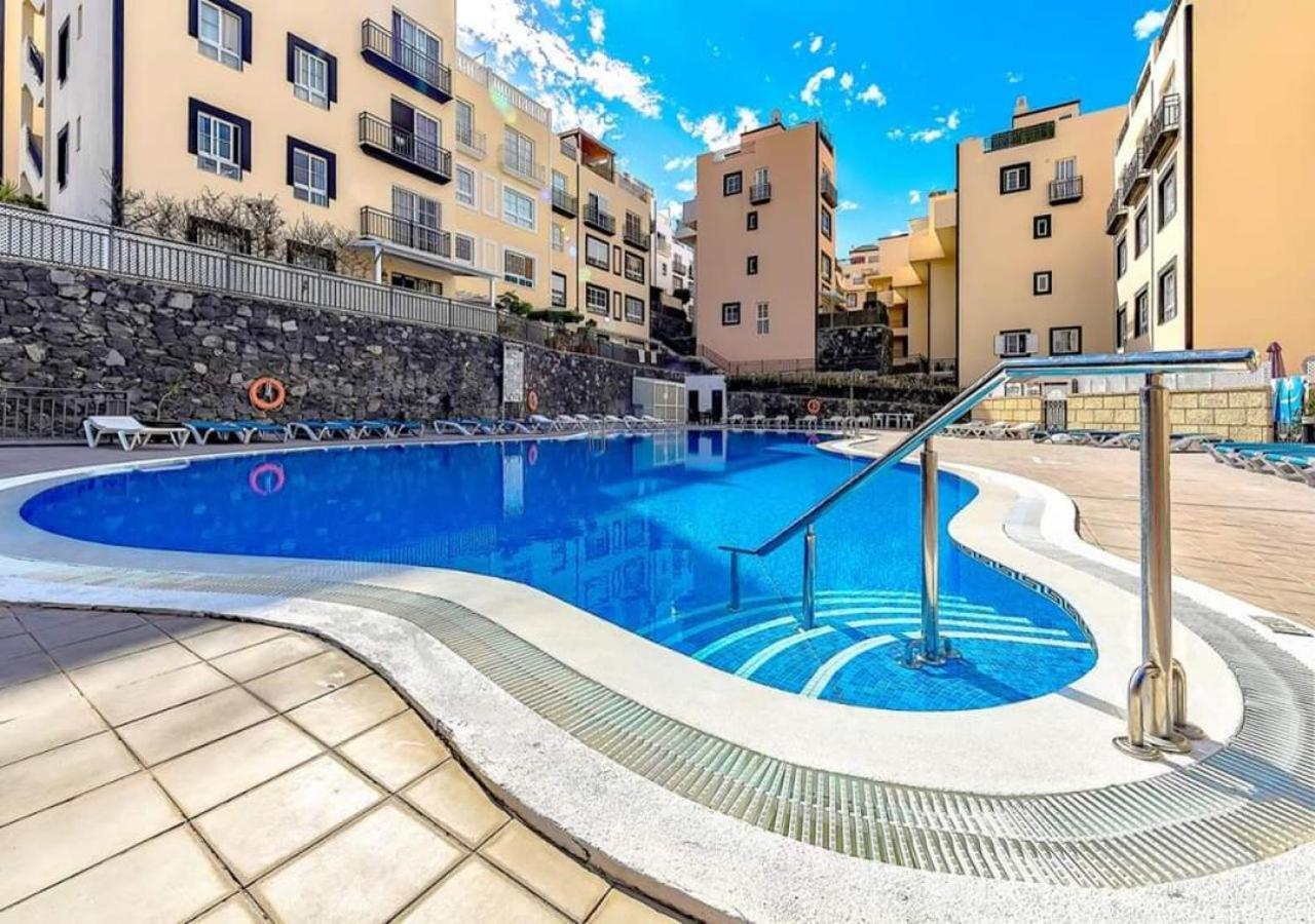 Desirable Rooftop Terrace , 2 Bedroom Apartment With Wifi In Costa Adeje 칼라오살바헤 외부 사진